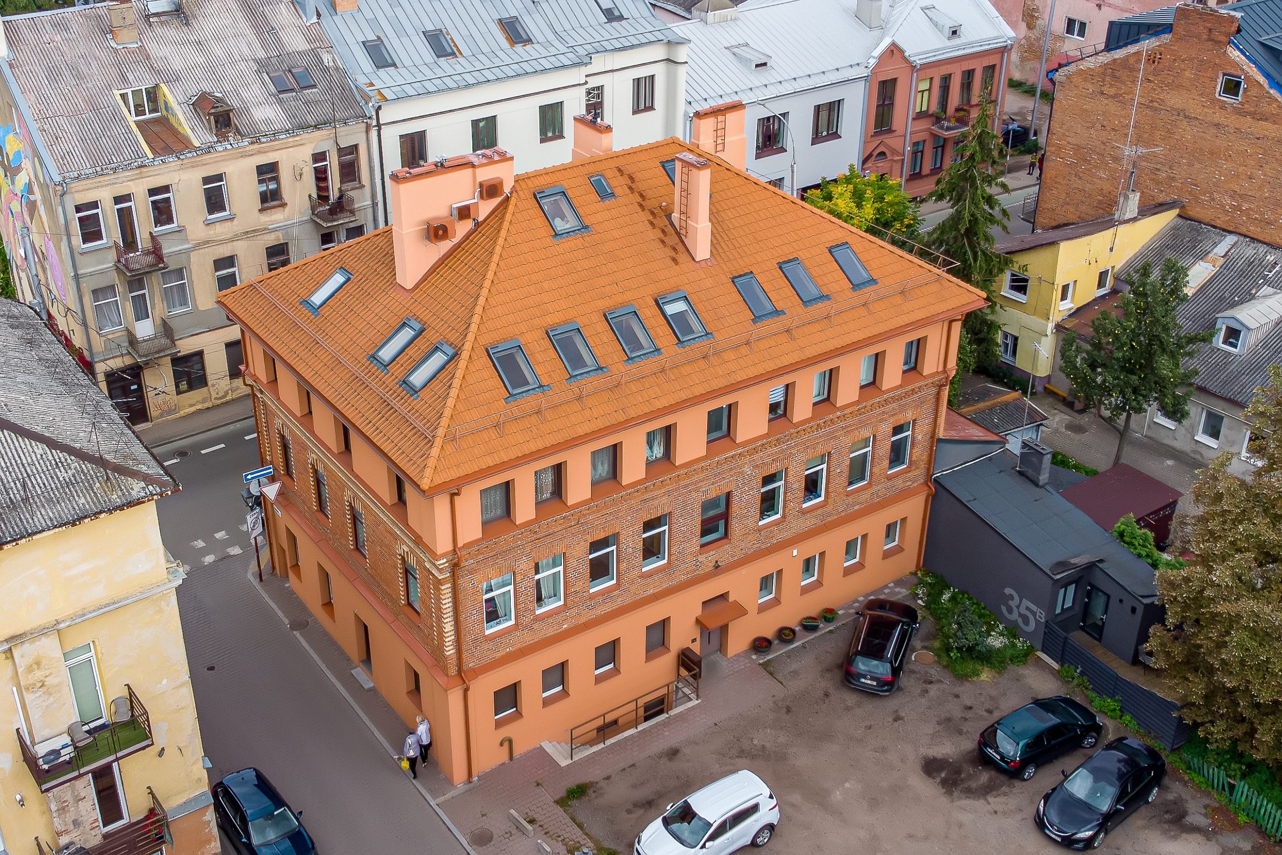 Daugiabutis gyvenamasis namas. Nemuno g. 37 Kaunas