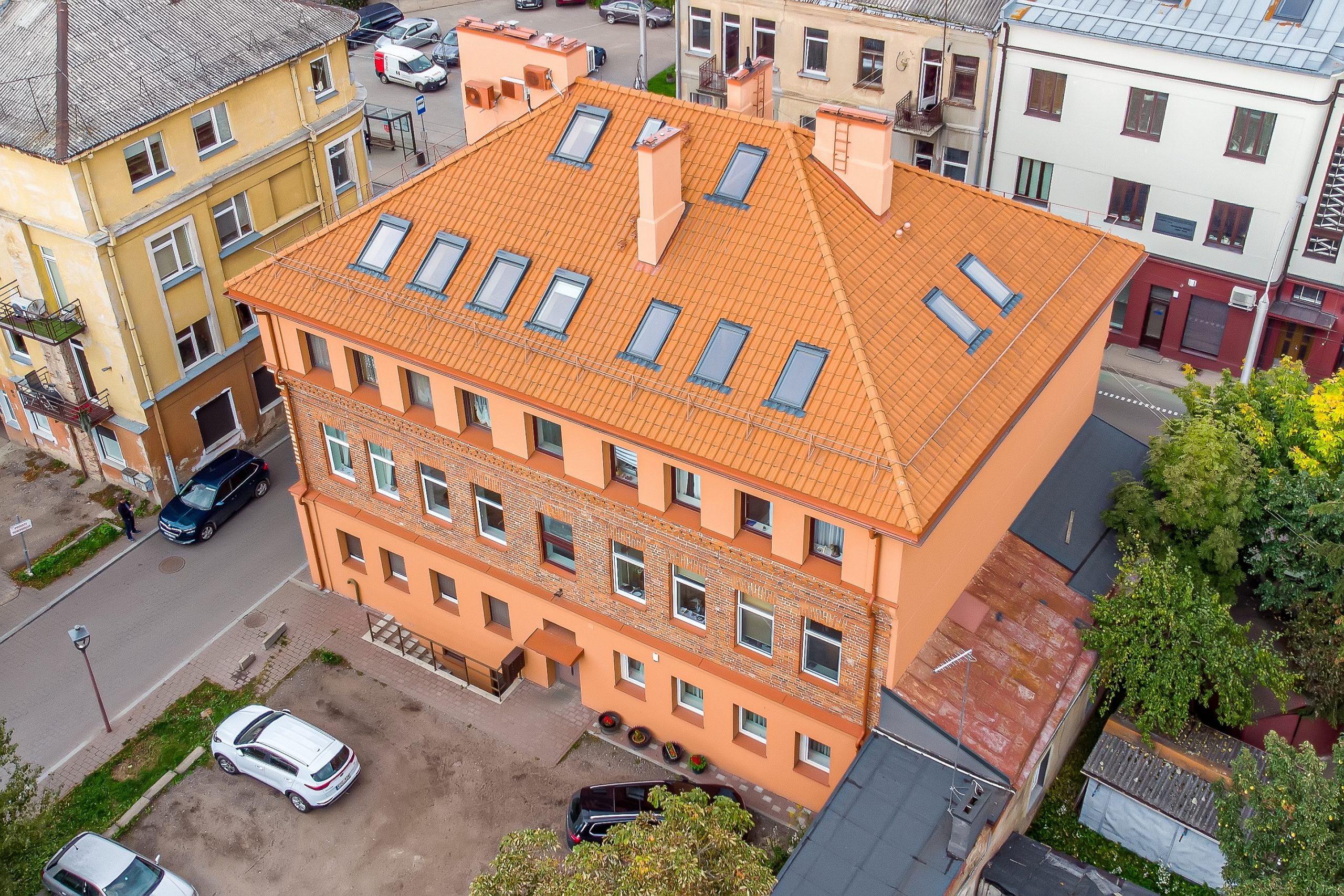 Daugiabutis gyvenamasis namas. Nemuno g. 37 Kaunas