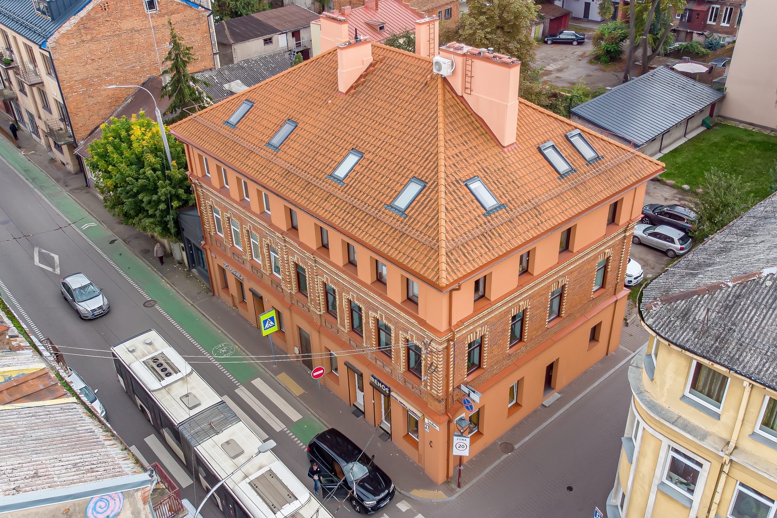 Daugiabutis gyvenamasis namas. Nemuno g. 37 Kaunas