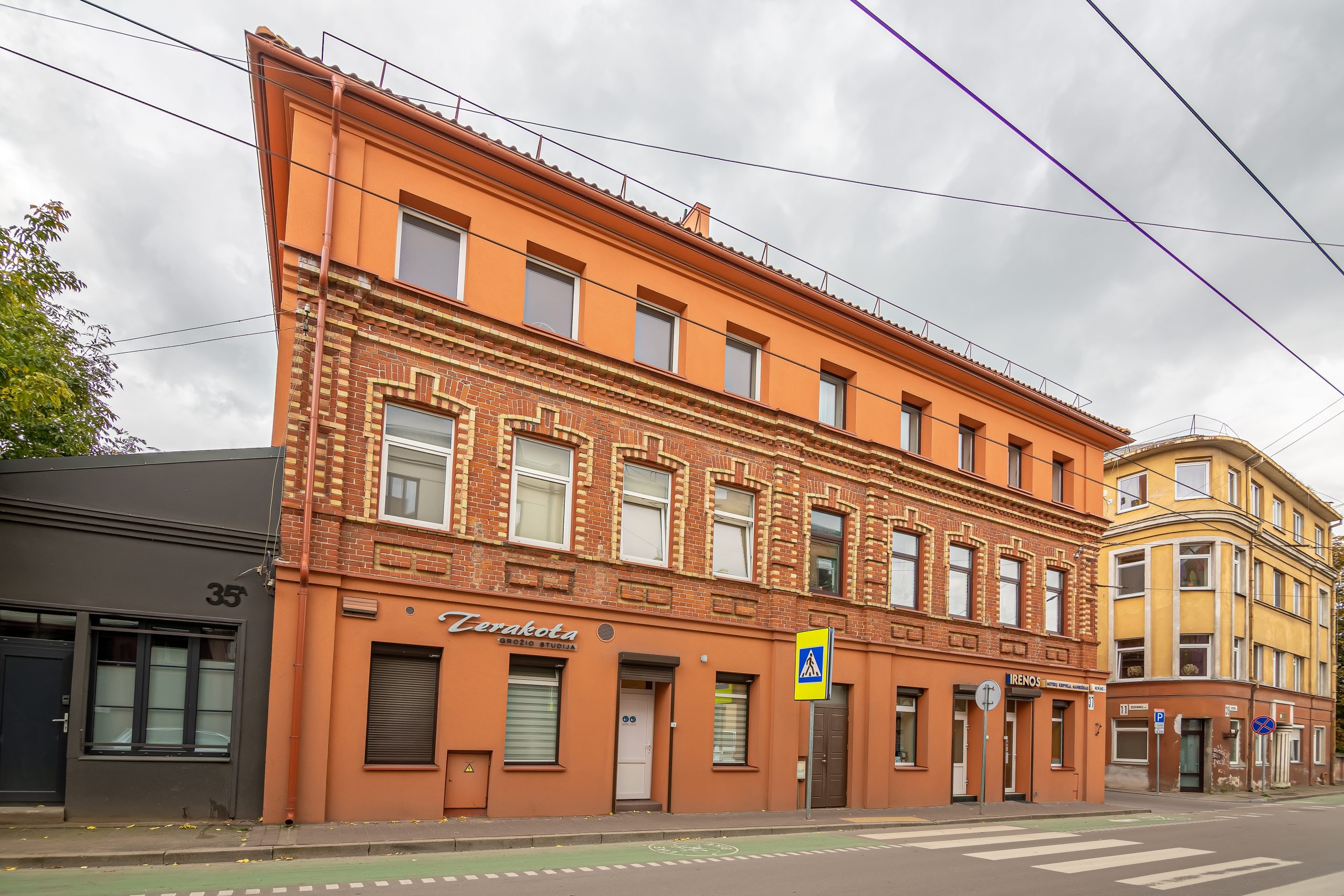 Daugiabutis gyvenamasis namas. Nemuno g. 37 Kaunas